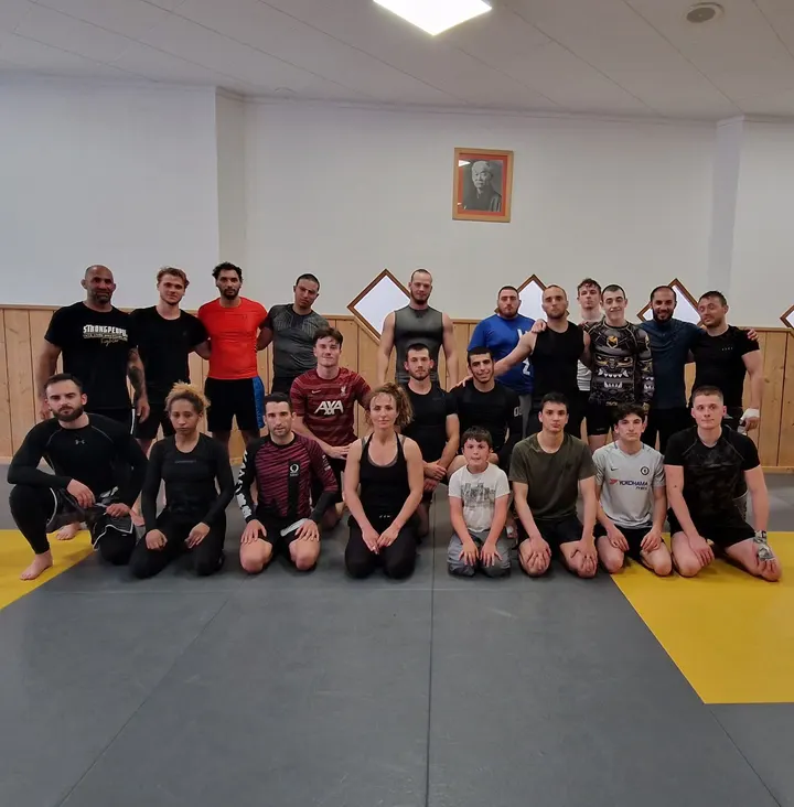 Julien Instructeur Self Defense & Combat — arts martiaux-studio à Lyon — 3