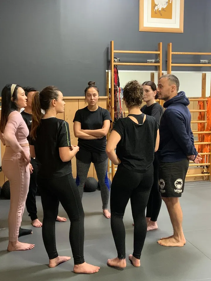 Julien Instructeur Self Defense & Combat — arts martiaux-studio à Lyon — 5