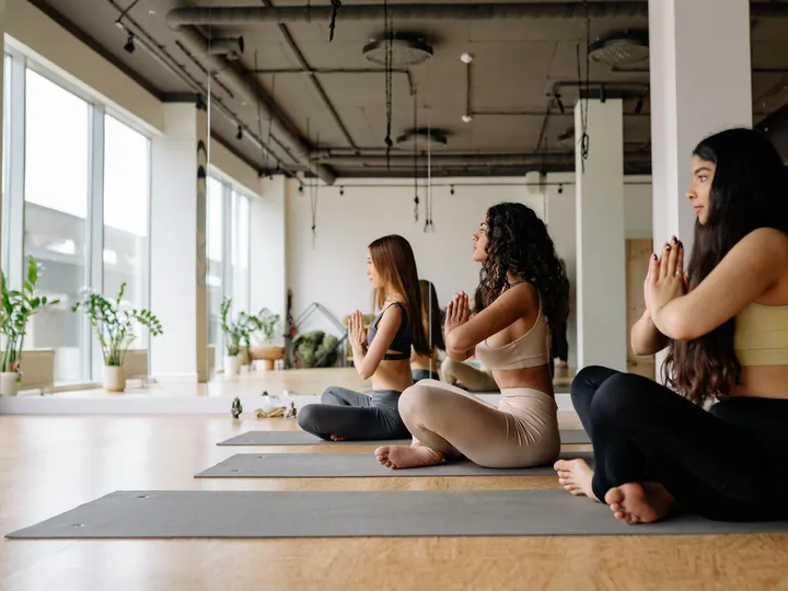 yoga cat — yoga-studio à Lyon — 4