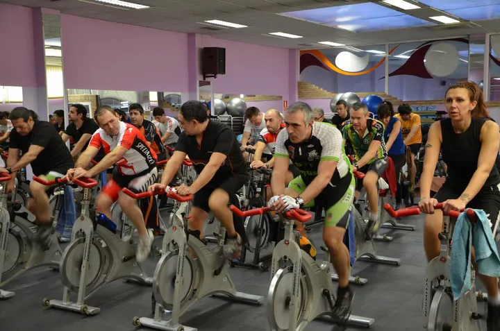Gimnasio Muscle Center Zaragoza — fuerza-studio en Zaragoza — 4