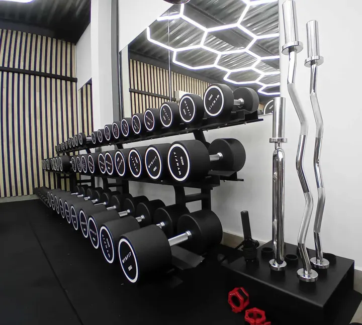 E Club — salle de fitness-studio à Alixan — 3