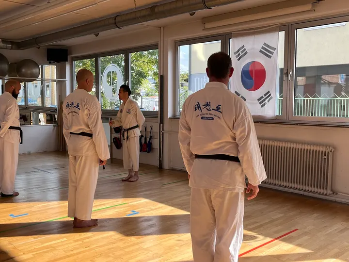 Son Jong Ho Classic Taekwondo Saarbrücken — kampfsport-studio in Kaninchenberg, Saarbrücken — 2