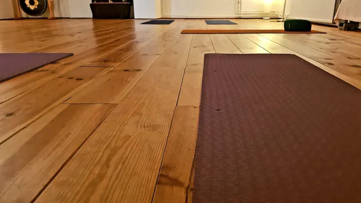 Yogavakantie en Yoga Studio Jojamis — Yoga in Haarlem
