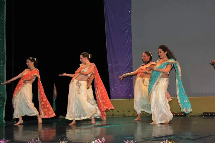 Bollywood Paris by Deva — danse-studio à Paris — 4