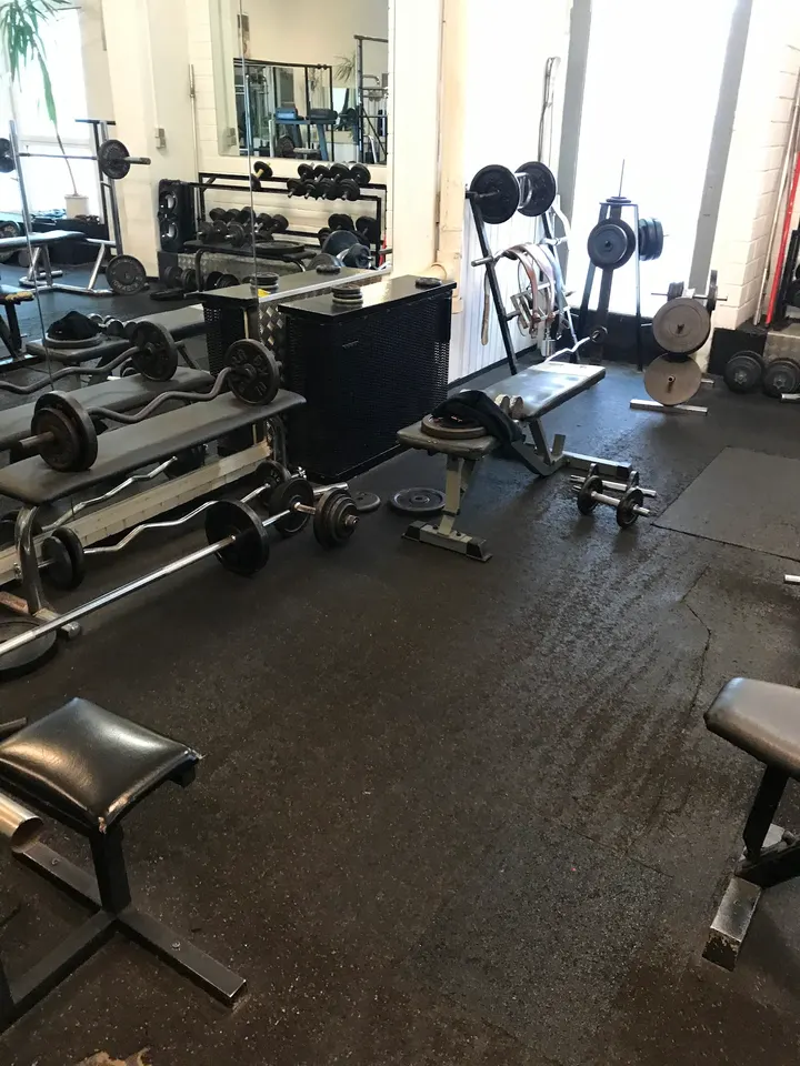 Athletik Sportstudio Uwe — Fitnessstudio in Nordstadt-Schunteraue, Braunschweig