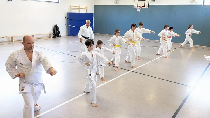 Asahi Karate Dō Lörick — Kampfsport in Lörick, Düsseldorf