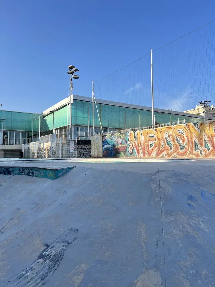 Piscine Comte de Falicon — salle de fitness-studio à Nice — 3