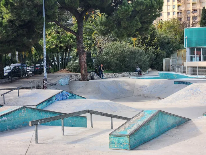 Piscine Comte de Falicon — salle de fitness-studio à Nice — 5