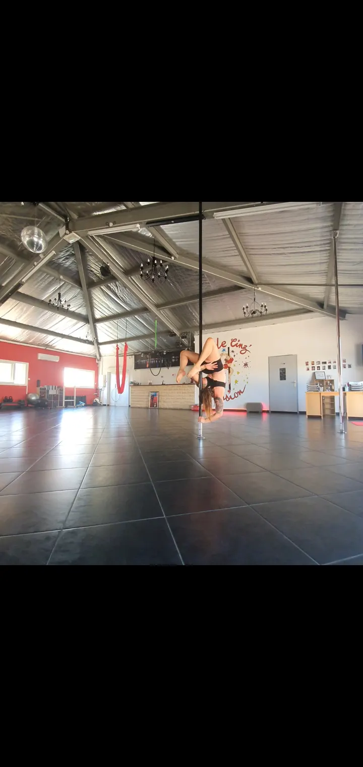 Studio Pole Cinz Passion Aerial — pole fitness-studio à Six-Fours-les-Plages — 3