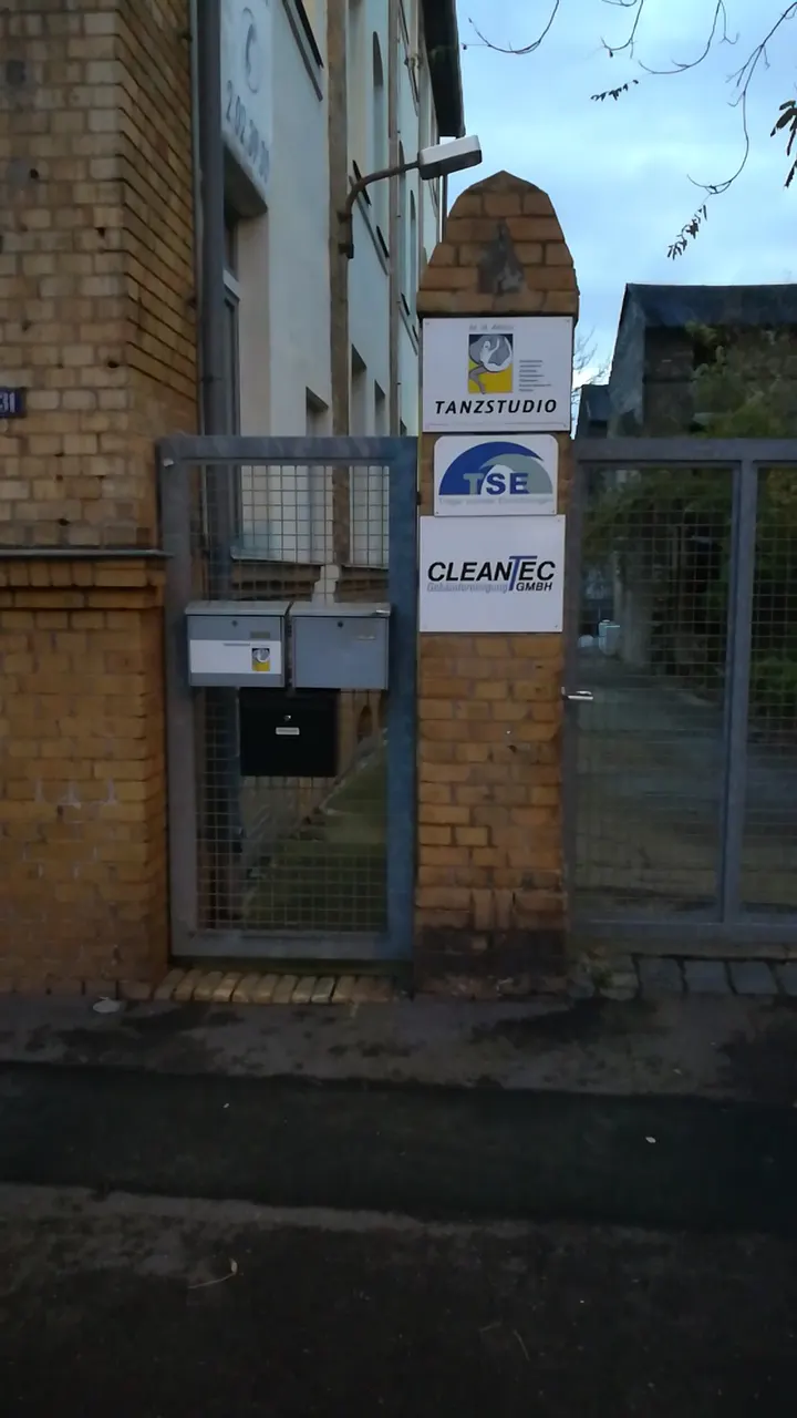 Tanzschule de la dance — tanz-studio in Lutherplatz/Thüringer Bahnhof, Halle (Saale) — 3