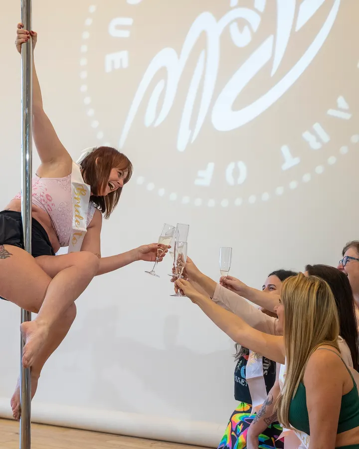 Pole Physique — pole fitness-studio in Glasgow — 4