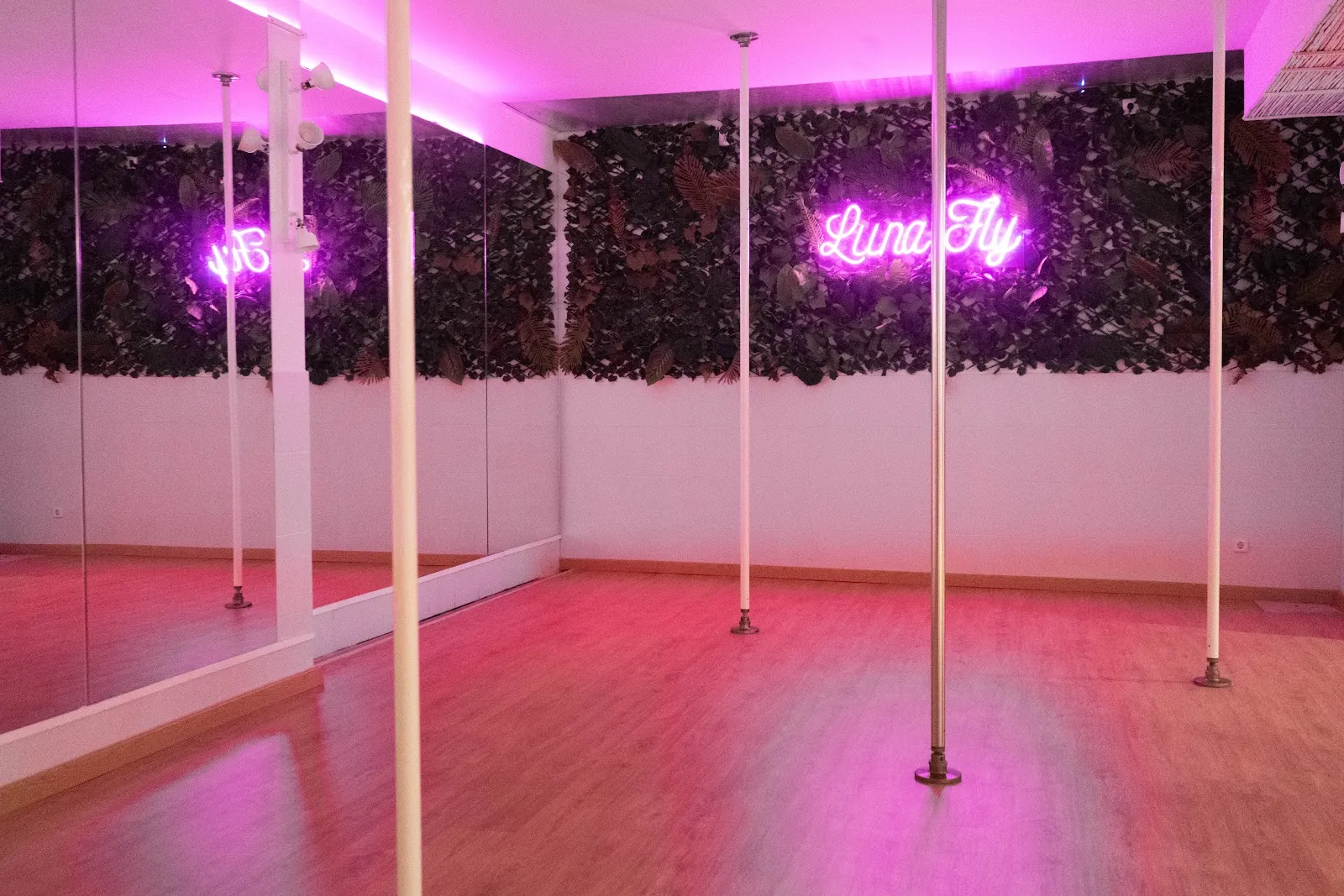 Lunafly — aerial-studio en Maó — 3