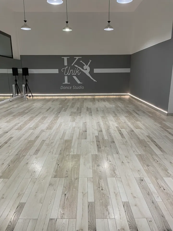 Unik Dance Studio — baile-studio en Bigues — 2