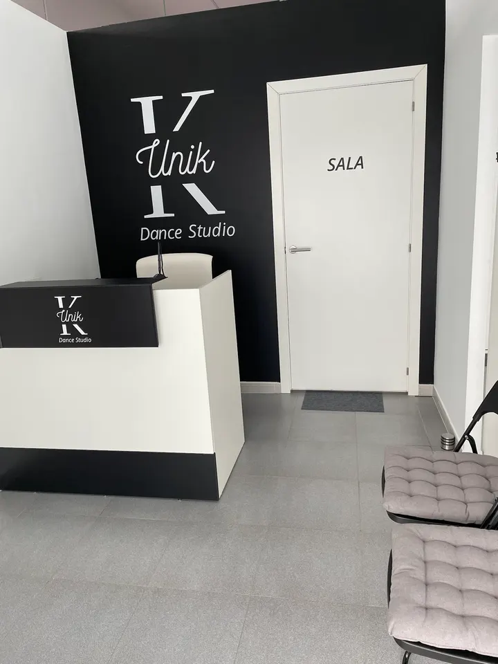 Unik Dance Studio — baile-studio en Bigues — 3
