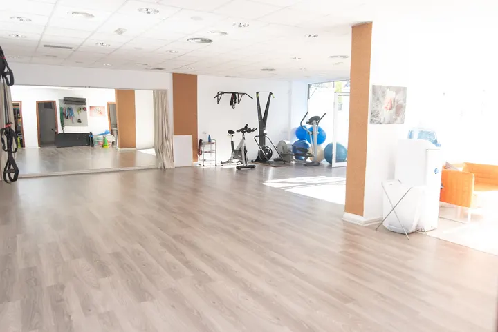 Wellness Trainer.Otra Forma De Vida S.L — entrenamiento personal-studio en Guanarteme, Las Palmas de Gran Canaria — 2