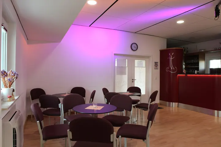Tanzschule Hueber Ludwigsfelde — tanz-studio in Struveshof, Ludwigsfelde — 2