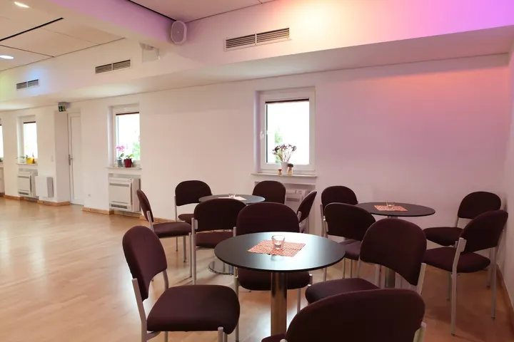 Tanzschule Hueber Ludwigsfelde — tanz-studio in Struveshof, Ludwigsfelde — 3