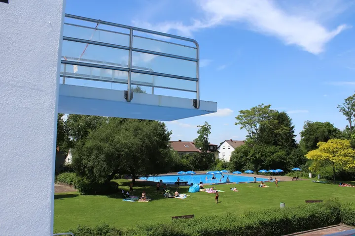 Carl Benz Bad — studio in Gartenstadt, Mannheim — 2