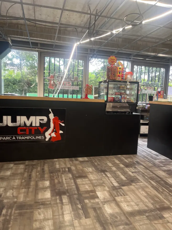 Trampoline Park Paris Roissy-en-France — gymnastique-studio à Roissy-en-France — 3