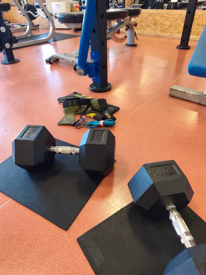 Blue Fitness Club — Ginásio em Cruz d'Areia, Leiria