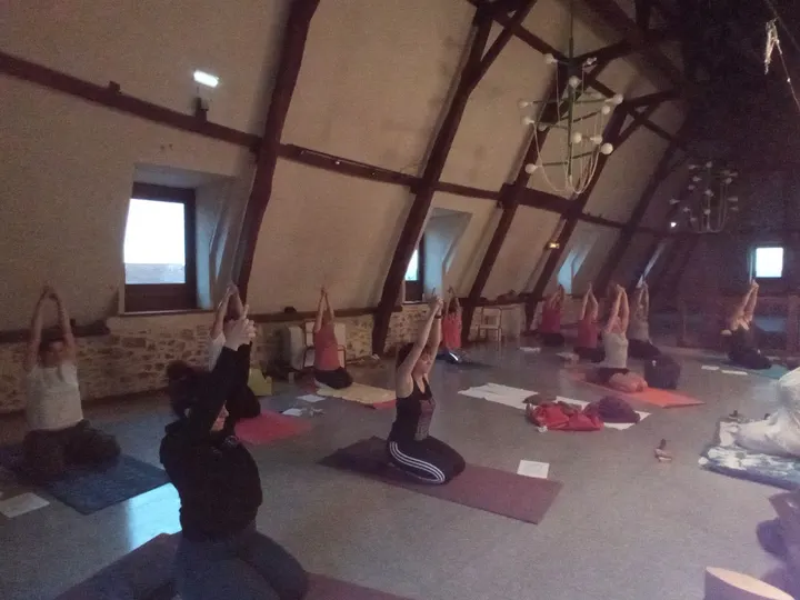 Aisanaam Yoga Kundalini — yoga-studio à Désertines — 3