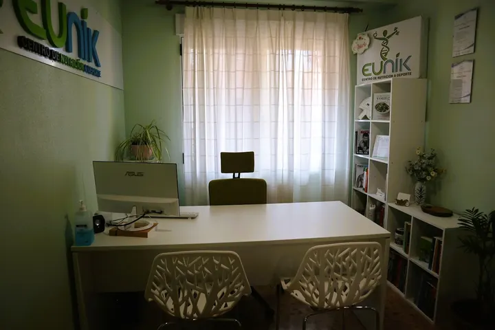 Centro de Nutrición y Deporte EUNIK — entrenamiento personal-studio en Albacete — 3
