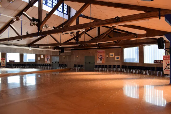 Escola De Ball Swing Manresa — Baile en Passeig i Rodalia, Manresa