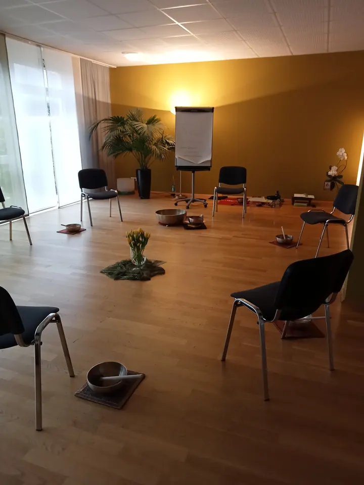OMEGA Zentrum für persönliche Entwicklung — Yoga in Alt-Durlach, Karlsruhe