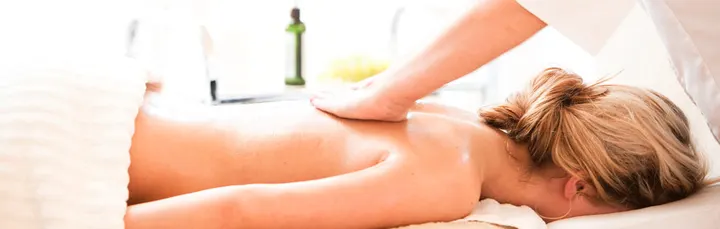 Klinik Velvære - Zoneterapi og massage — wellness-studio i Dyrup Gårde, Odense