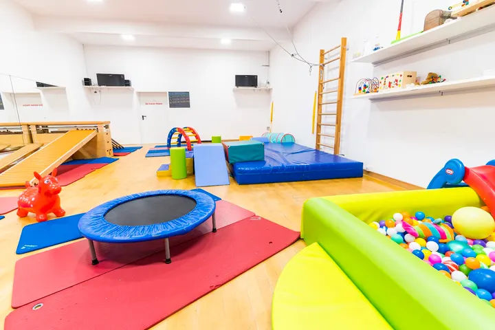 Die kleinen Käutze - Eltern - Kind - Turnen - Kindergeburtstage - Pekip — Turnen in Sülz, Köln