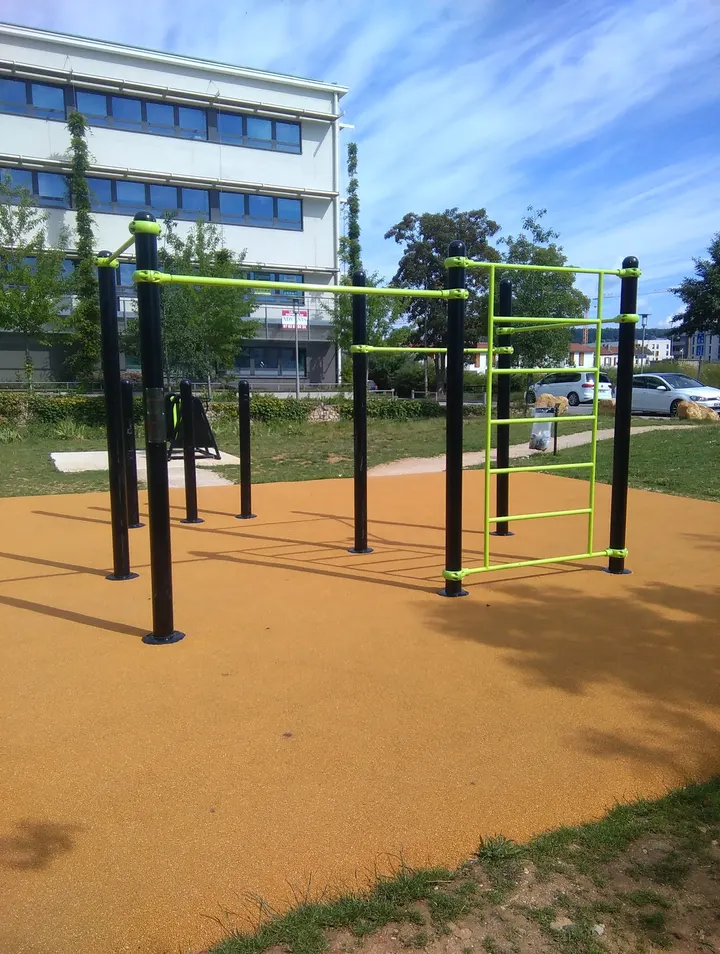 Street Workout des Rives de Meurthe — Salle de fitness à Rives de Meurthe, Nancy