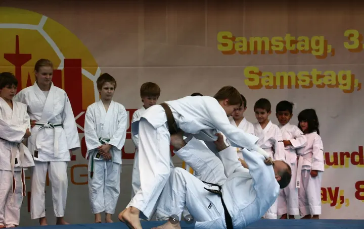 SPORTSCHULE-DOME | Kampfkunst in Frankfurt-Bockenheim seit 1969 — BJJ in Bockenheim, Frankfurt am Main