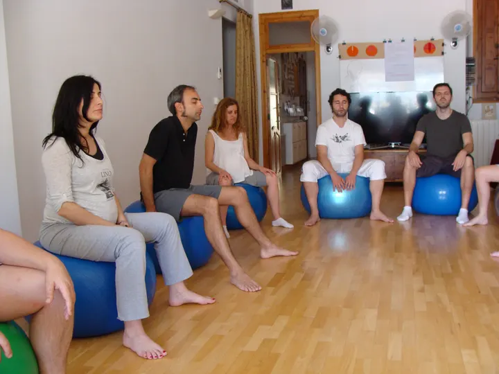 Krish Yoga Prenatal And Postnatal Yoga In English & Spanish Valencia And On — yoga-studio en Valencia — 4