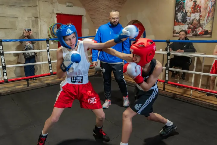 Boxing Club 1980 — boxe-studio à Beauvoisin — 2