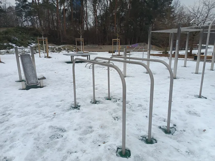 Calisthenics Outdoor Fitnessstudio — fitnessstudio in Hamburg — 5