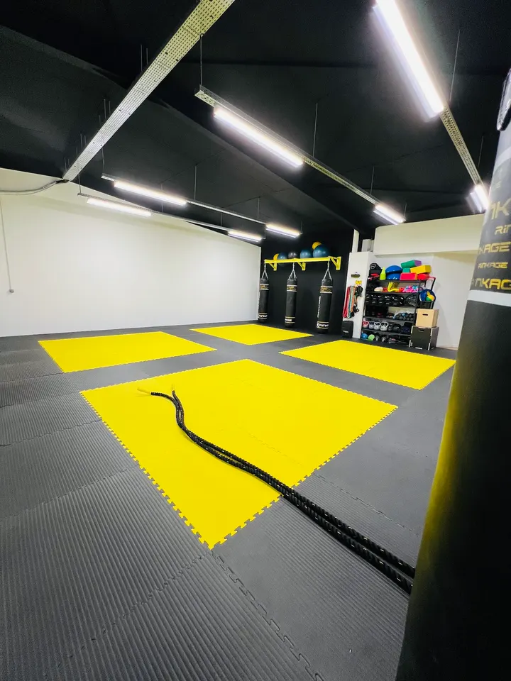 ESBN — Boxe au Moulin Gazay, Nîmes