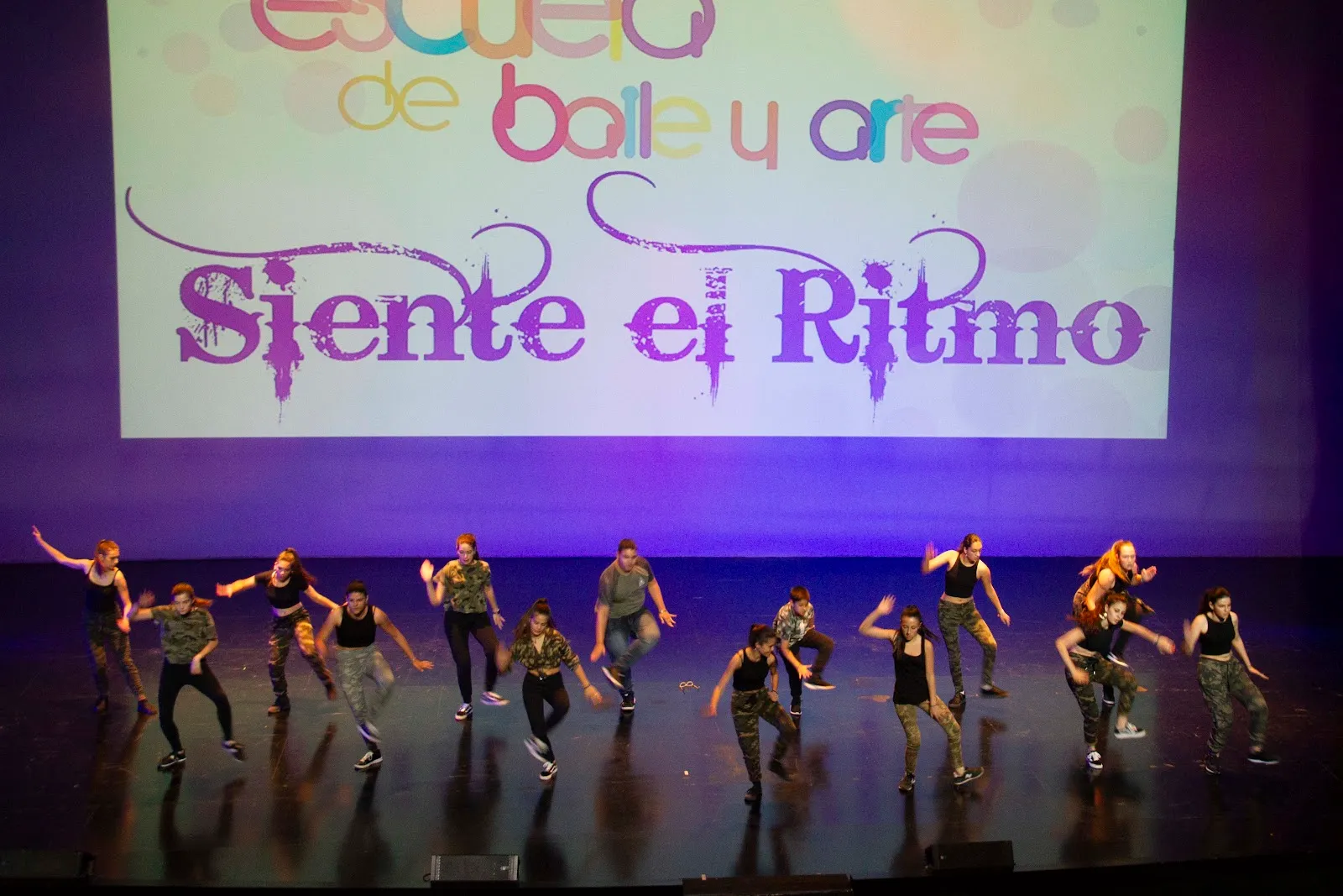 Academia De Baile Siente El Rítmo — baile-studio en Sevilla Este, Sevilla — 2