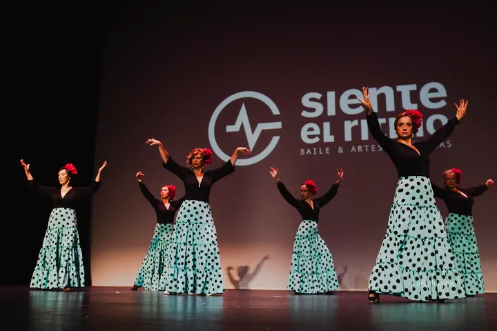 Siente El Ritmo — baile-studio en Sevilla — 3