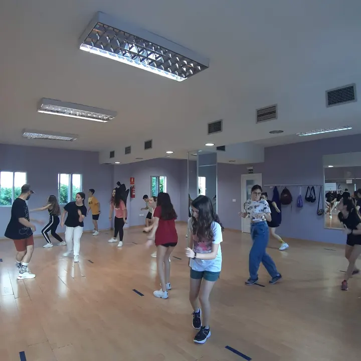 Siente El Ritmo — baile-studio en Sevilla — 5