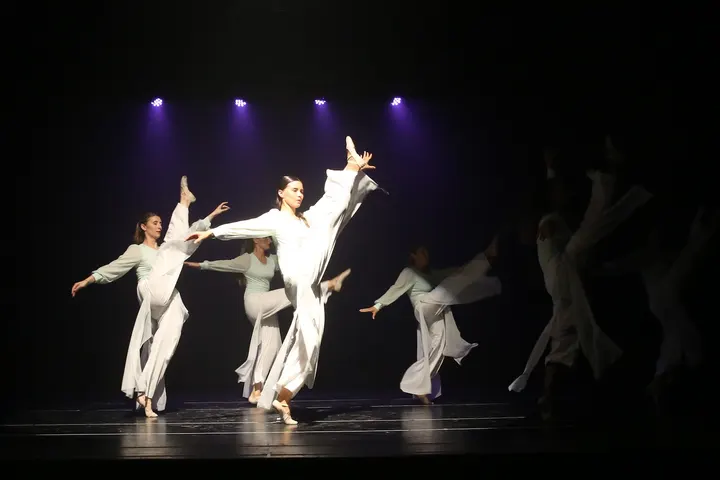 DANCE ATTITUDE — danse-studio à Marseille — 3