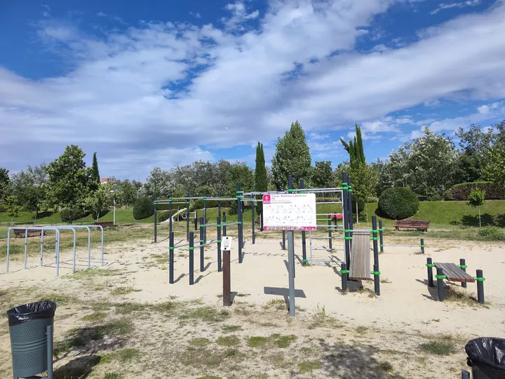 Parque de Calistenia Arturo Eyries — calisthenics-studio en Valladolid — 5