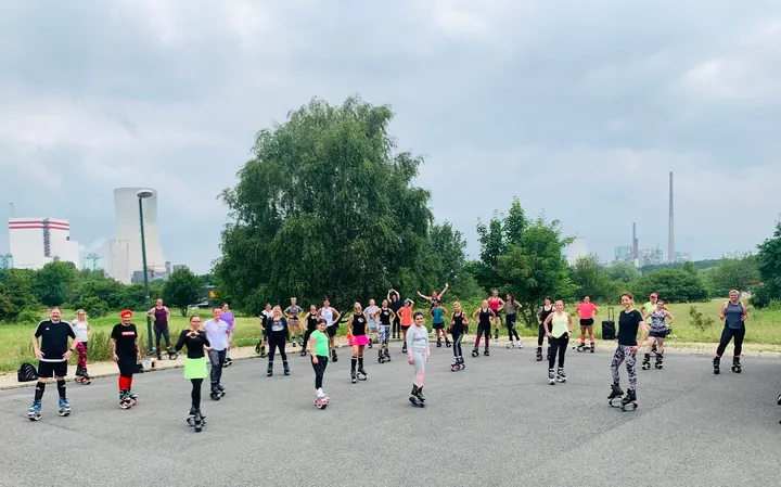 FlyinSHAPE Jumping mit Kangoo Jumps — fitnessstudio in Dortmund — 3