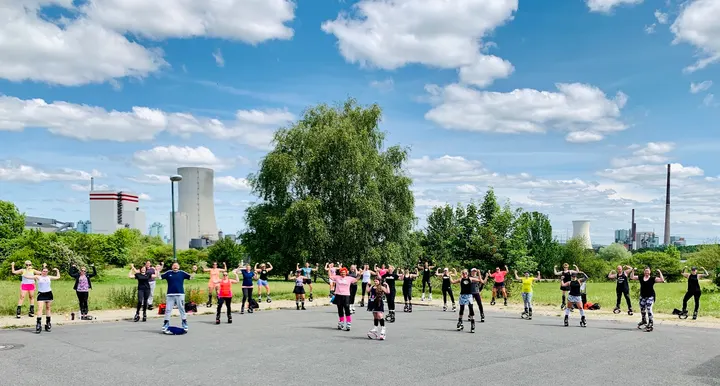 FlyinSHAPE Jumping mit Kangoo Jumps — fitnessstudio in Dortmund — 4