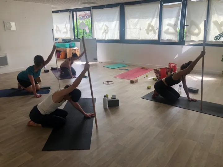 LAURA PERO — stretching-studio aux Émailleurs, Limoges — 2