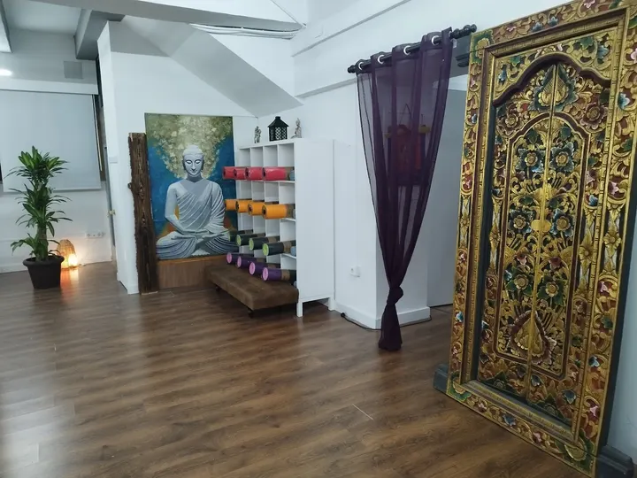 Yogaterapiamasajes — yoga-studio en Madrid — 3