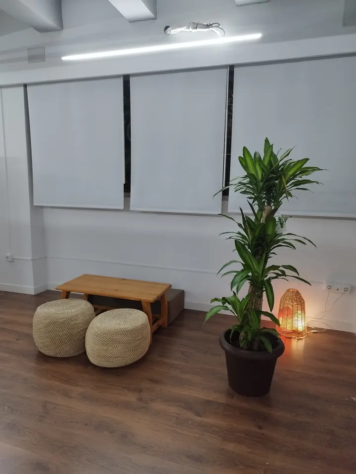 Yogaterapiamasajes — yoga-studio en Madrid — 5
