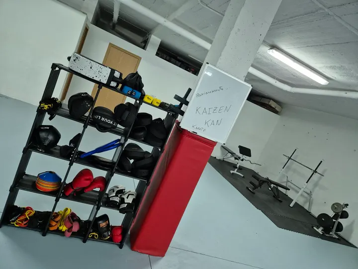 Asociación Española De Artes Marciales Hiho Ichi Ryu Club Piramide — artes marciales-studio en Cártama — 4