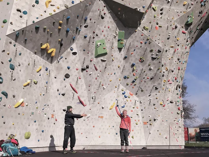 ClimBe - Kletterkurse und Klettercoaching in München — Bouldering in Laim, München