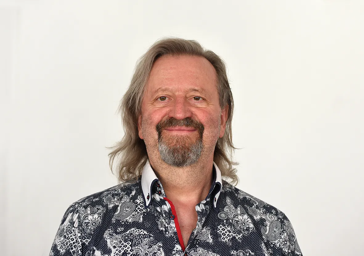 Satya Yoga - Yogastudio Kassel - Kurse und Ausbildungen — yoga-studio i Kassel — 5
