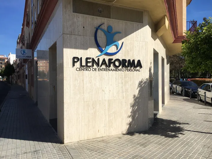 PlenaForma | Entrenador personal en Córdoba — Entrenamiento personal en Distrito Sureste, Córdoba